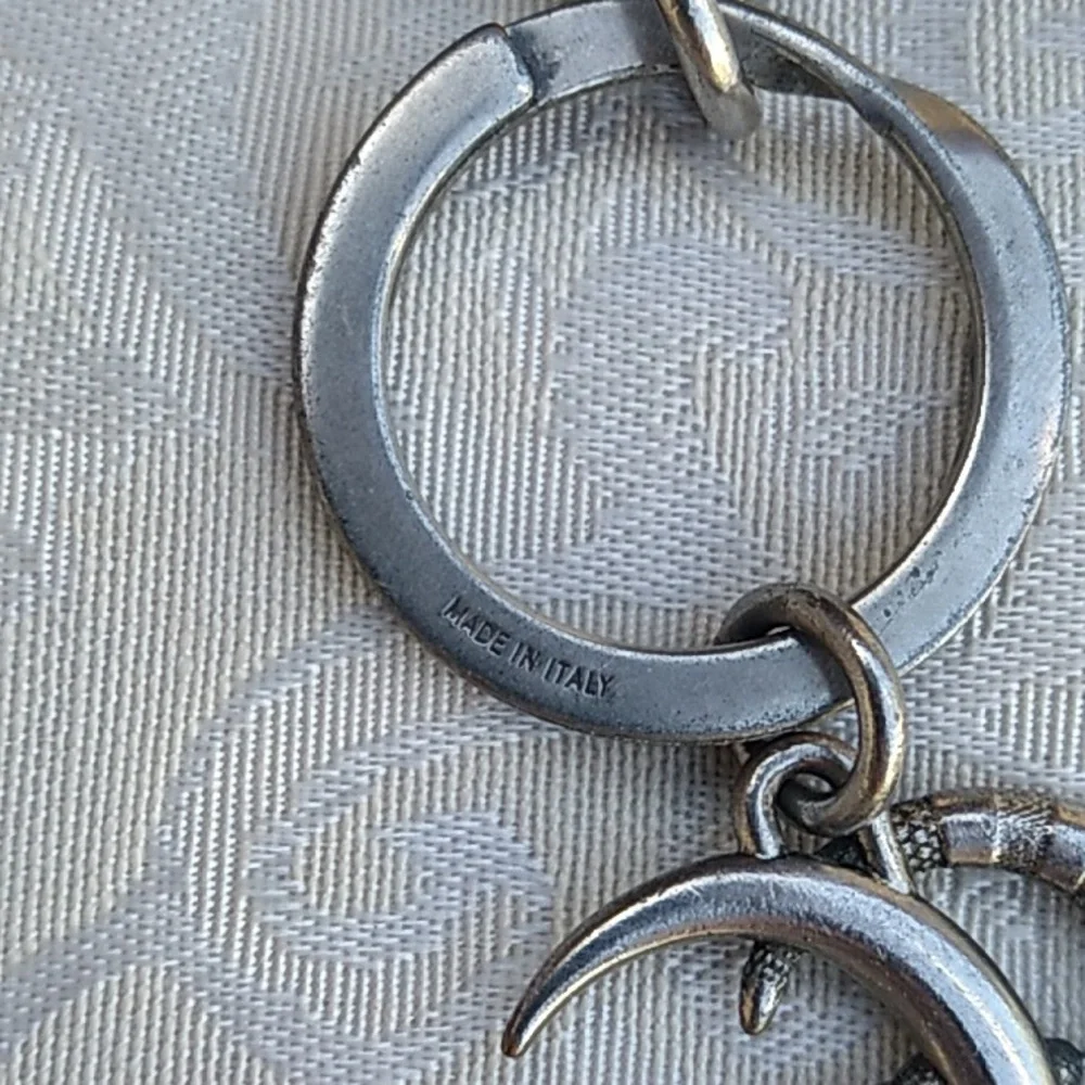 Gucci Keychain - Picture 7 of 9